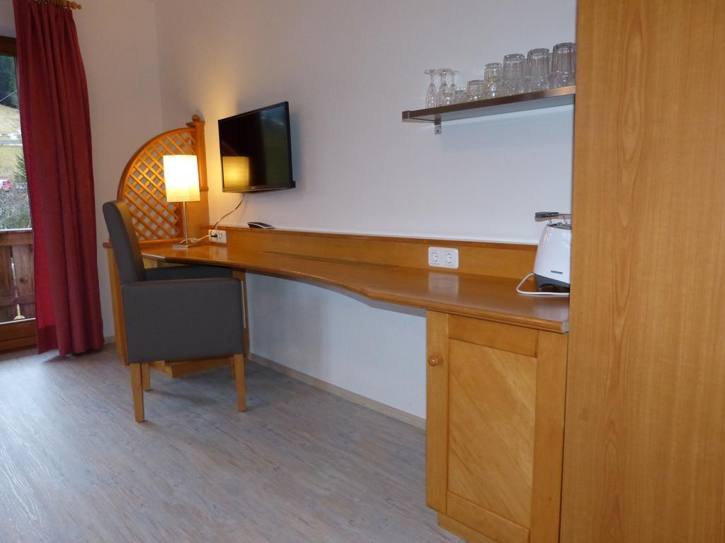 Appartements Alpenland Lermoos Szoba fotó