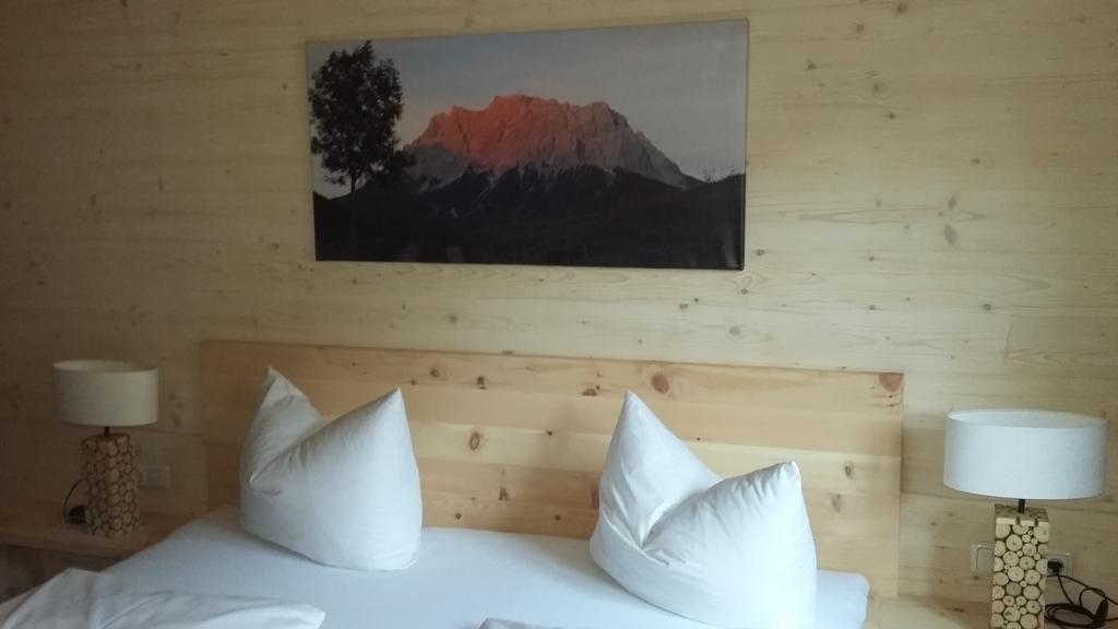 Appartements Alpenland Lermoos Szoba fotó