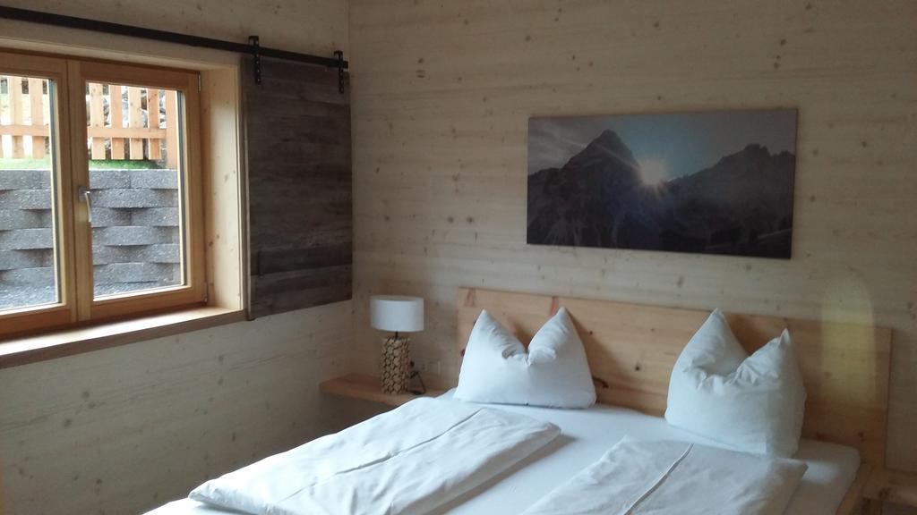 Appartements Alpenland Lermoos Szoba fotó